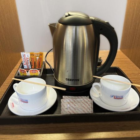 Fortune Plaza Hotel, Dubai Airport Экстерьер фото